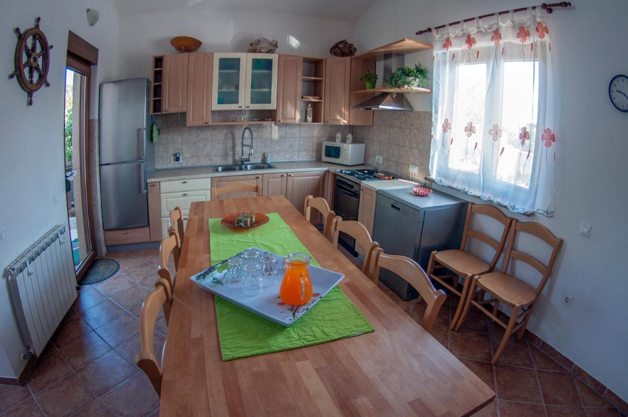 House /villa Maja Villa Ližnjan