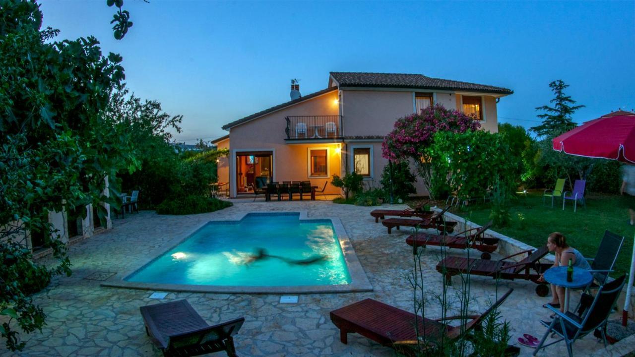 House /villa Maja Villa Ližnjan
